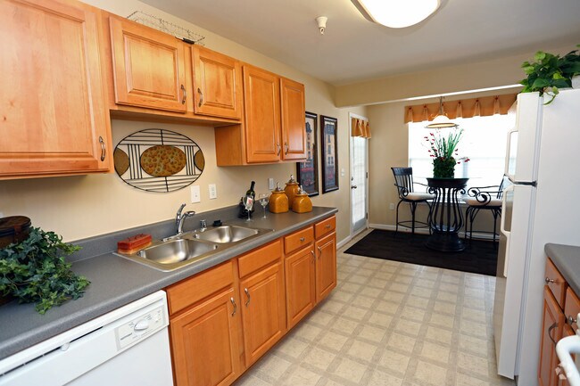 Summit at Owings Mills Apartments For Rent in Owings Mills