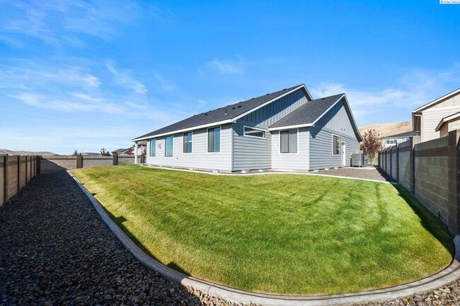 Photo - Generational suite w/separate entrance!