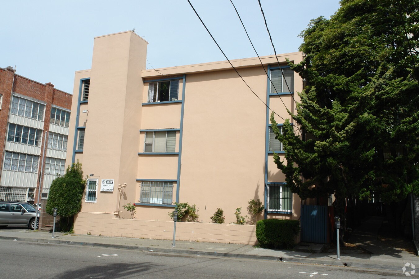 Photo - 2115 Haste St