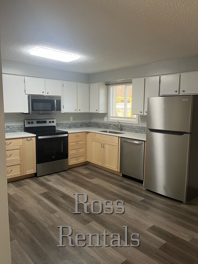 Building Photo - 419 N 23rd Ave Unit B