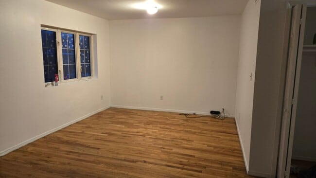 Photo - 155-39 78th St