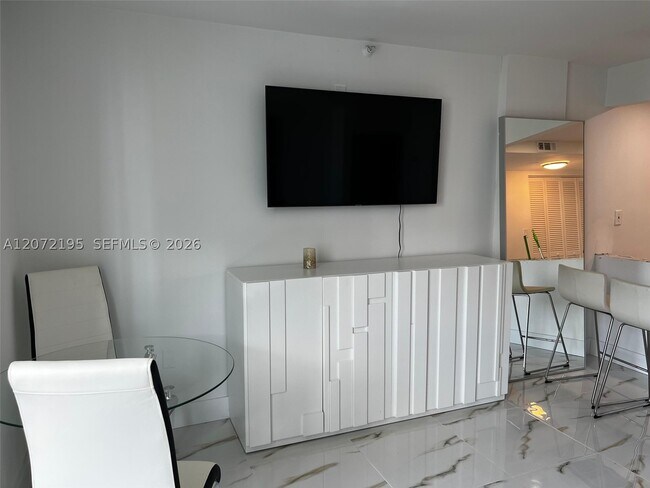 Photo - 1035 West Dr Unit 803
