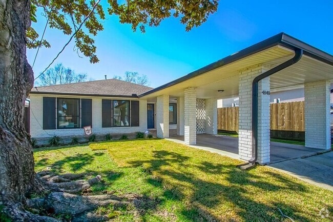 Building Photo - 4840 Loveland St Rental