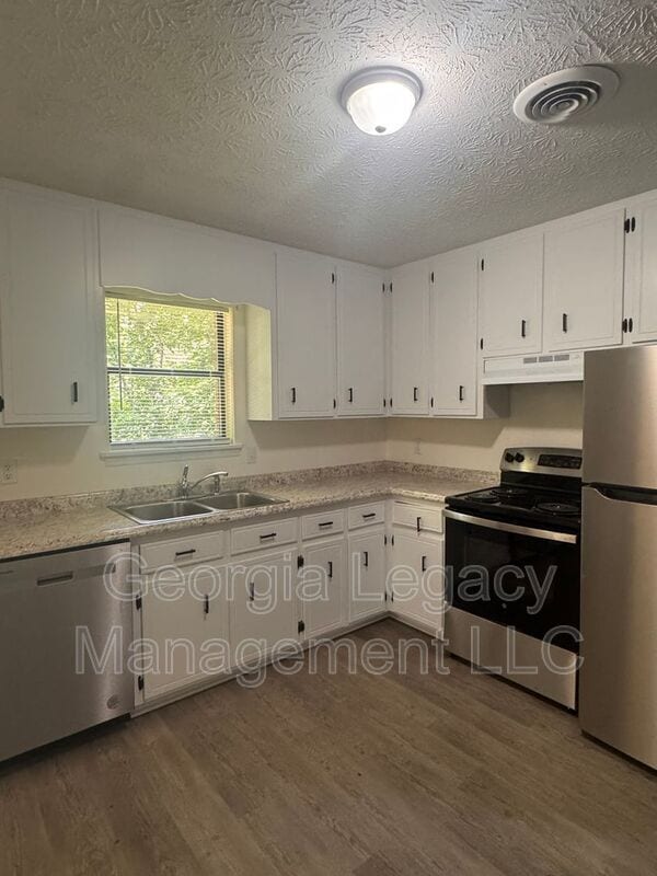 Photo - 1120 Sweetwater Cir