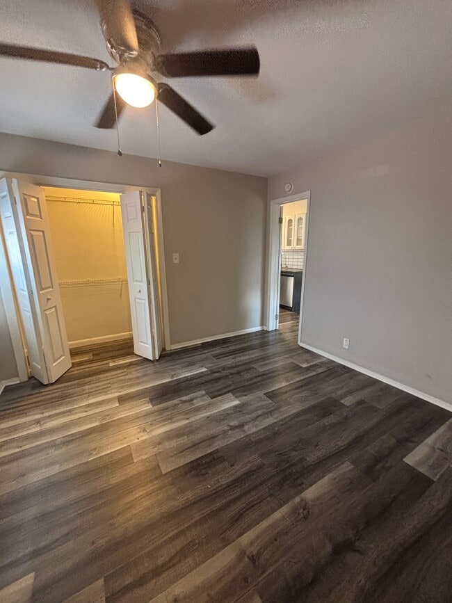Photo - 1 Bed/1 Bath - Unit 12