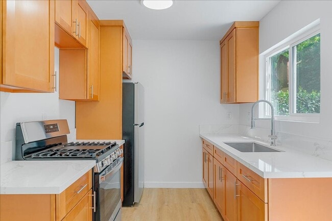 Photo - 3528 2nd St Unit 04