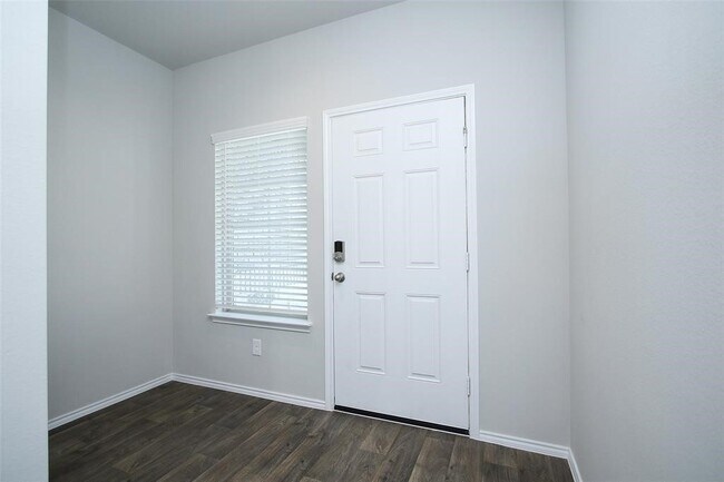 Photo - 4023 Wyanngate Dr