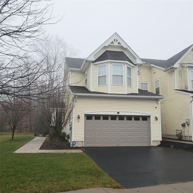 Photo - 12 Avoncroft Lane Townhome