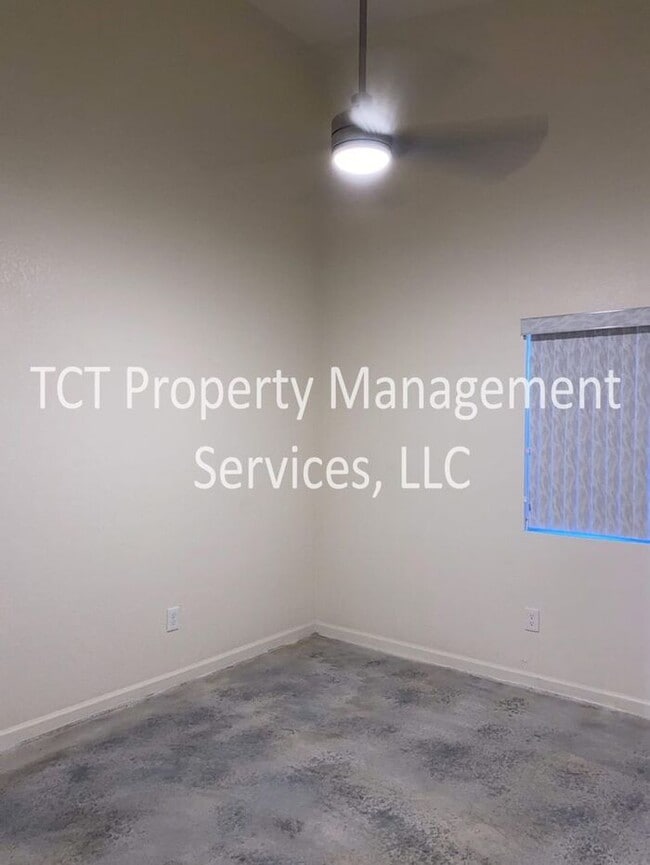 Photo - Beautifully Updated 3 Bedroom Home In Chan...