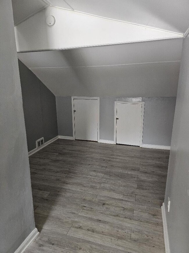 Photo - 16505 Stansbury Ave