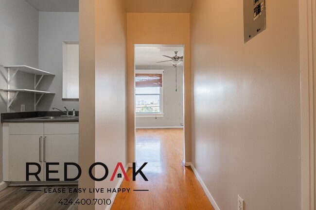 Photo - ~2 Weeks FREE~ Sun-Drenched, Cozy Studio w... Unit 302