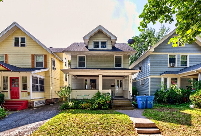 Photo - 115 Vermont St