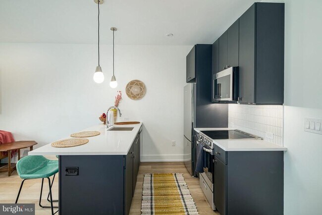 Photo - 5013 Springfield Ave Unit 309