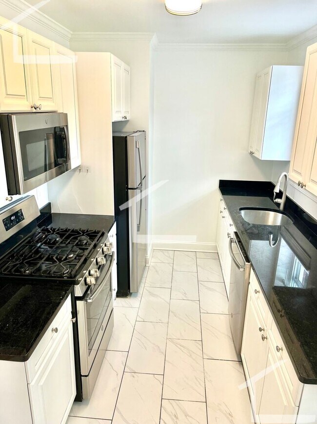 Photo - Beautiful 1 Bedroom Apt. one free month re...