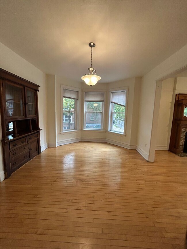 Photo - 3701 N Damen Ave Unit 2