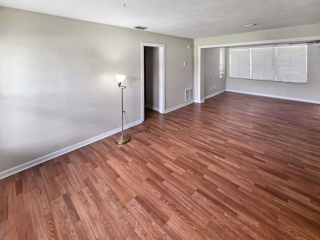 Photo - 5117 Lake Howell Rd