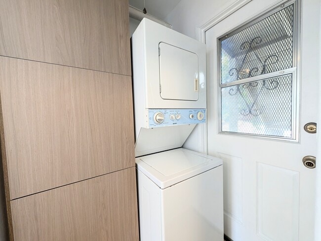 Photo - 1604 Silver Lake Blvd Unit 1
