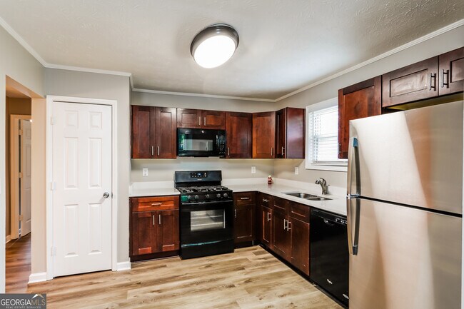 Photo - 391 Charleston Ln