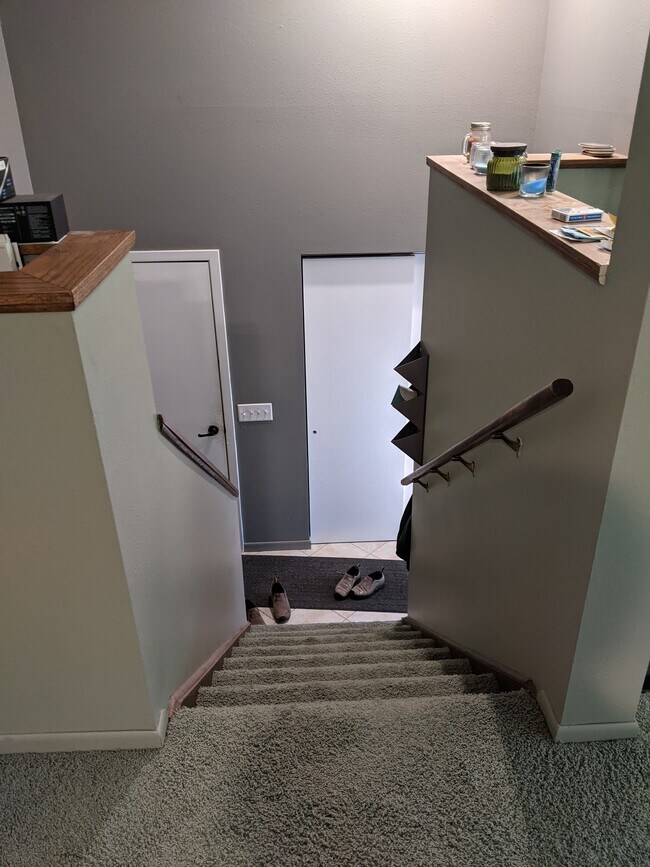 Photo - 1718 Widman Ln E