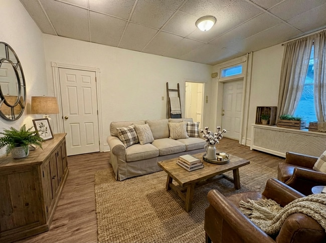 Building Photo - 1 Brown St Unit Apt 101