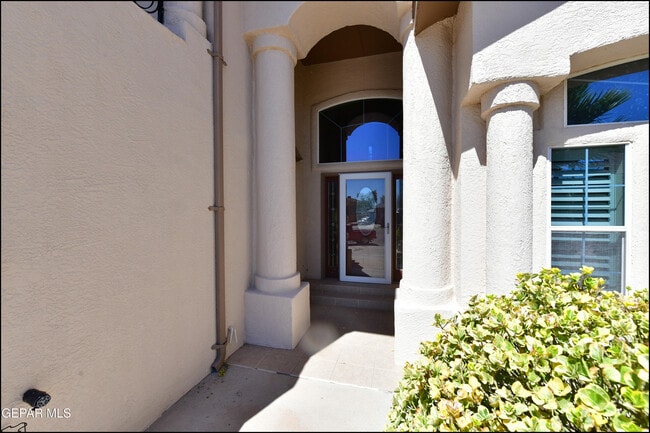 Photo - 14157 Robert Ituarte Dr