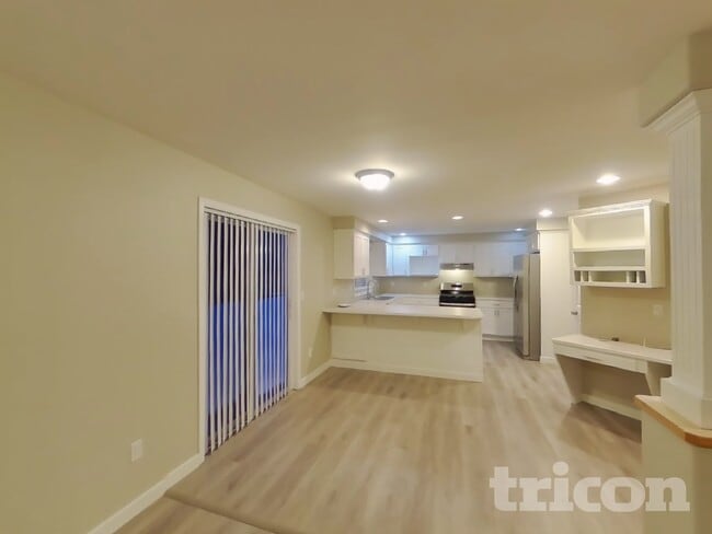 Photo - 8423 175th St NE