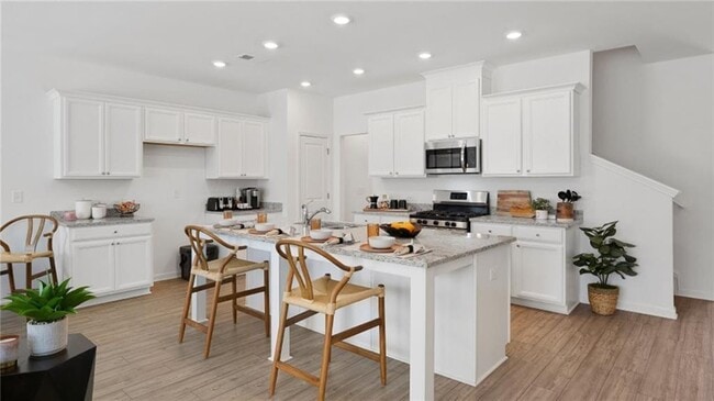 Photo - 130 Star Ct