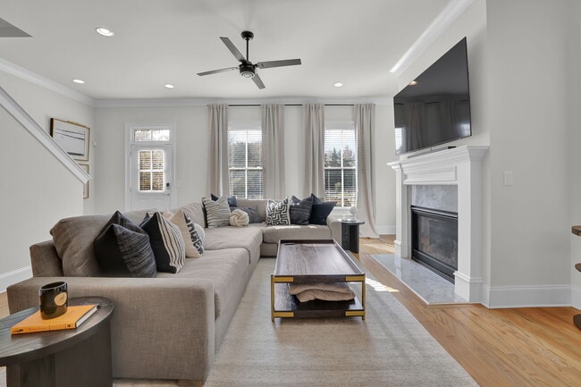 107 Old Orchard Ln