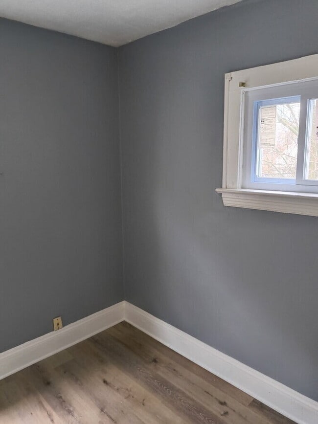 Photo - 3658 E 143rd St Unit 2