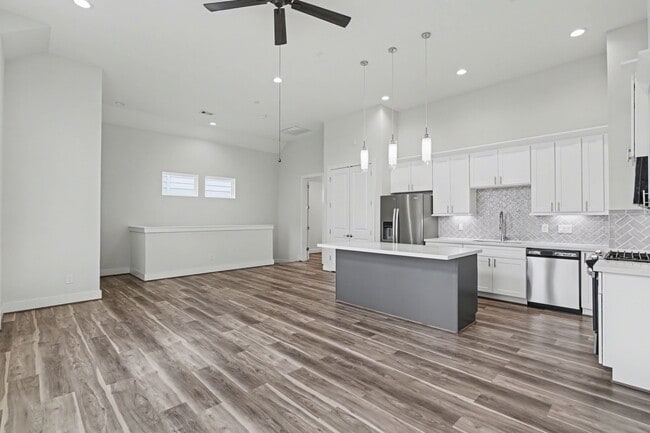 Photo - 2502 W Tidwell Rd