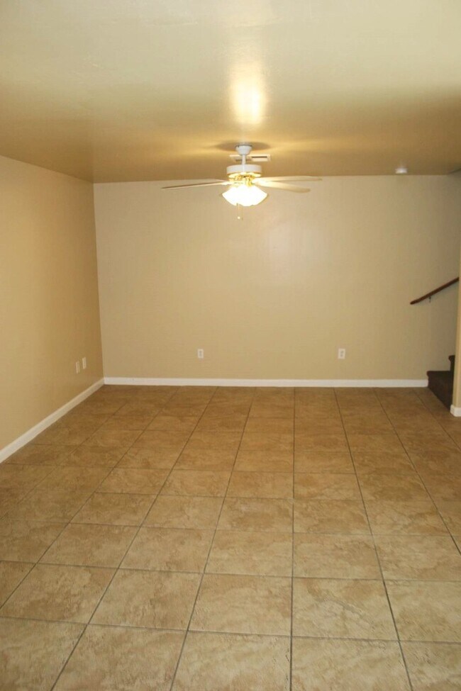 Photo - L St 713 Unit B