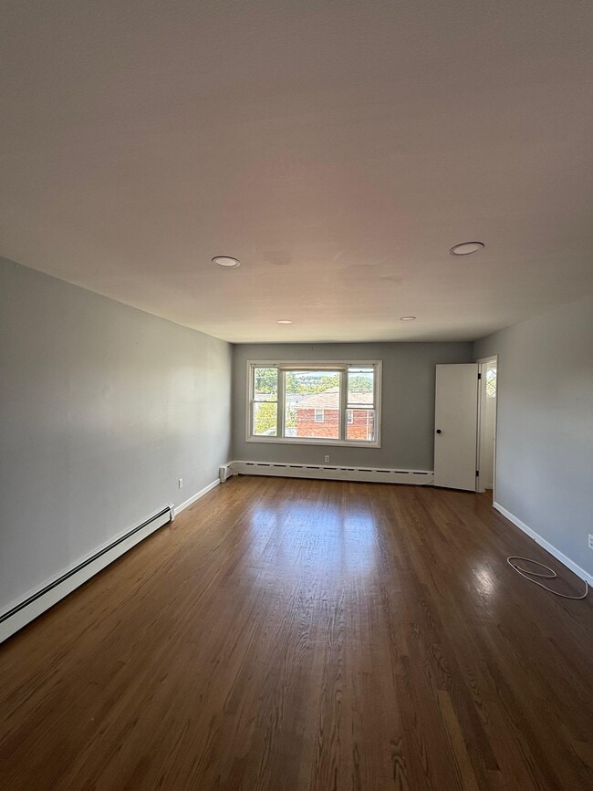 Photo - 19 Mt Pleasant Ave Unit 2