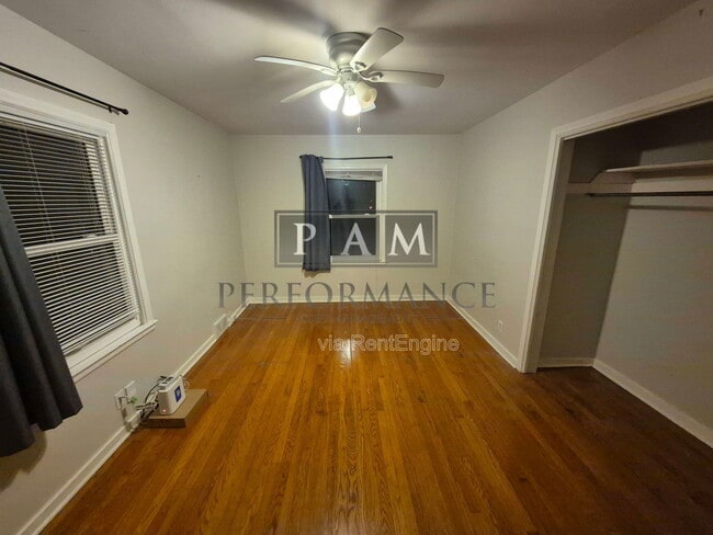 Photo - 1123 W Kendall Ave