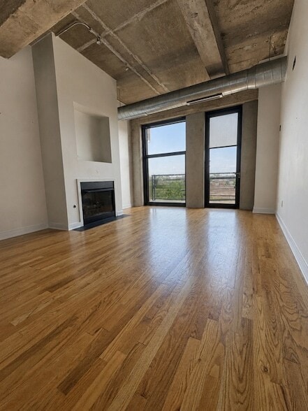 Photo - 1001 W 15th St Unit 316
