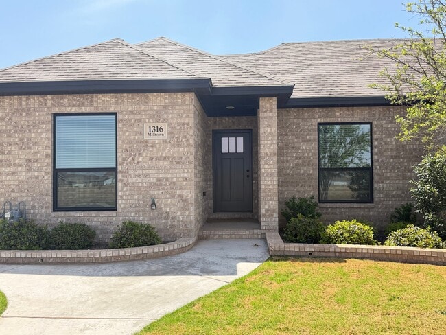 Building Photo - 1316 Milltown Rd