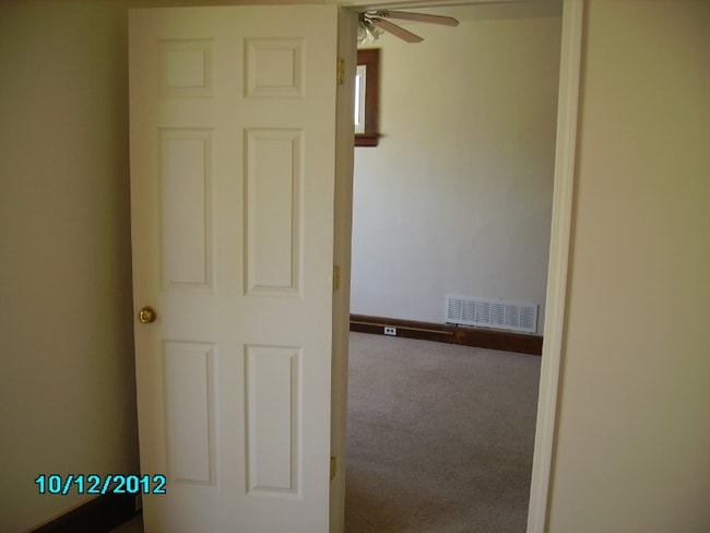 Photo - 3922 S Madison Ave Unit 3922 S Madison Ave 2