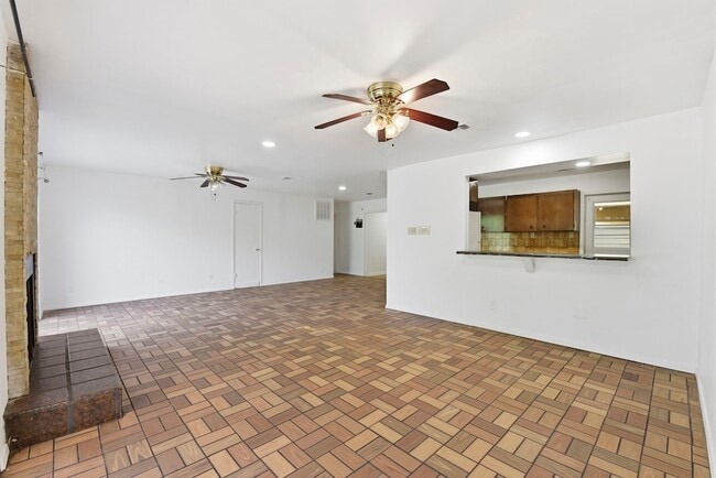 Photo - 7138 Mobud Dr