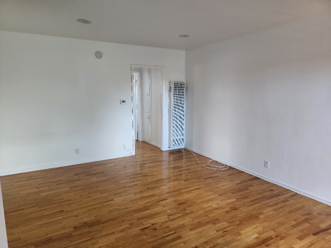 Photo - 1025 Idaho Ave Unit 9