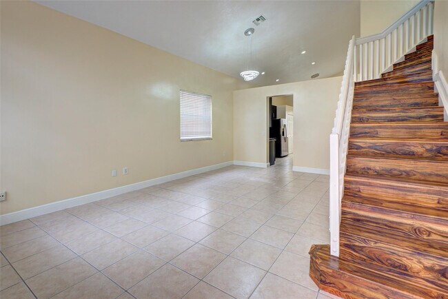 Photo - 11526 NW 5th St