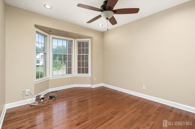 Photo - 15 Meadowlark Dr