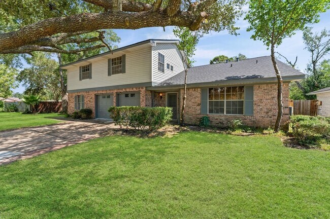 1507 Sierra Dr