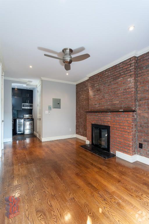 Building Photo - 562 Hudson St Rental