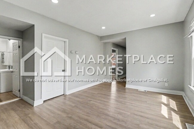 Photo - 520 Englewood St