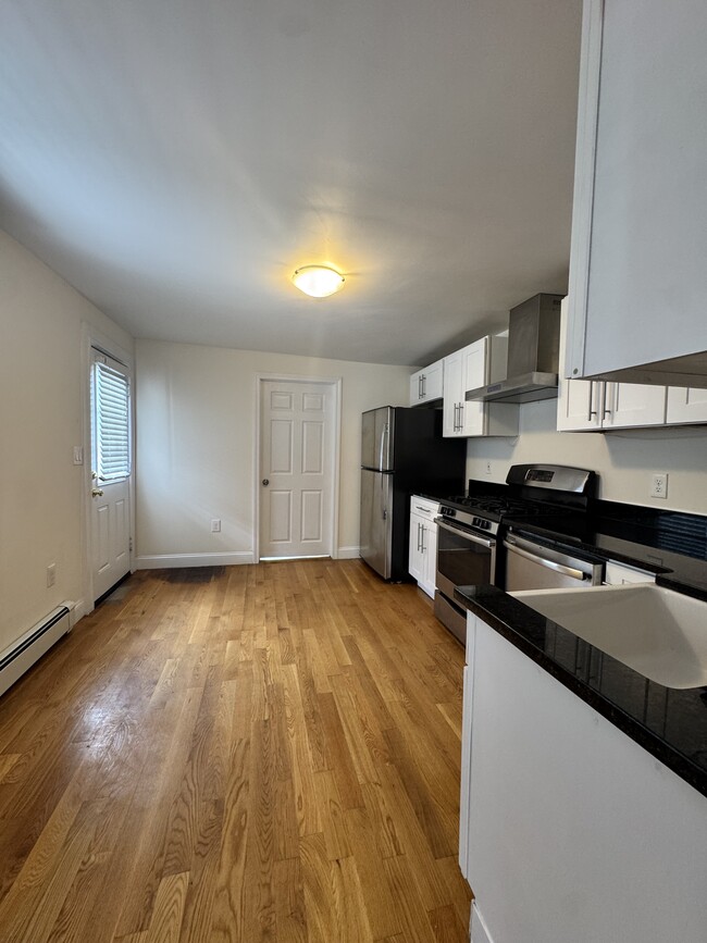 Photo - 33 Harding St