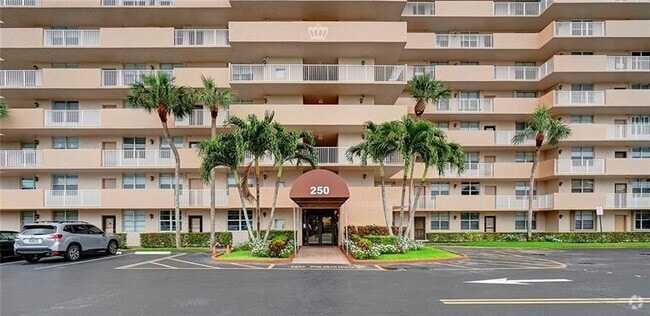 Building Photo - 250 Jacaranda Dr Unit 606 Rental