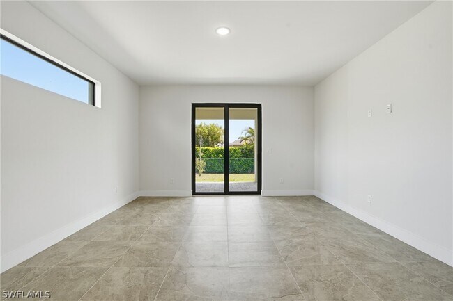 Photo - 2303 NW 18th Pl