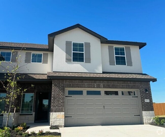 Building Photo - 18405 Cremello Dr Rental