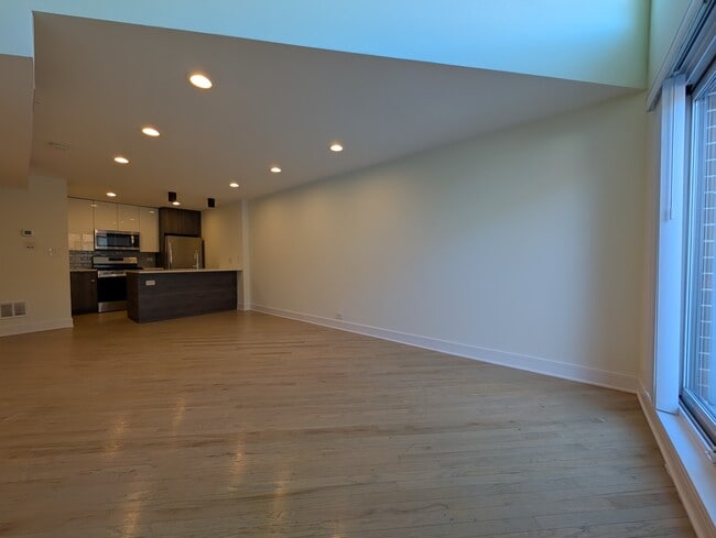 Photo - 3763 N Sheffield Ave Unit 954G102