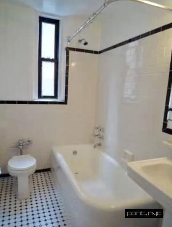 Photo - 4 bedroom in nyc NY 10016