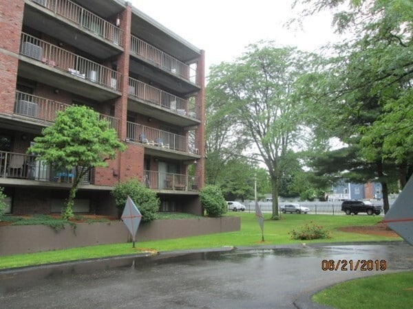 Photo - 146 Marble St Unidad 307